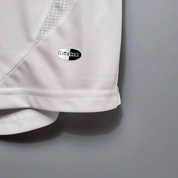 Retro Liverpool 2006/07 Third Shirt