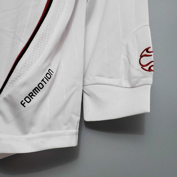 Retro AC Milan 2006/07 Away Shirt