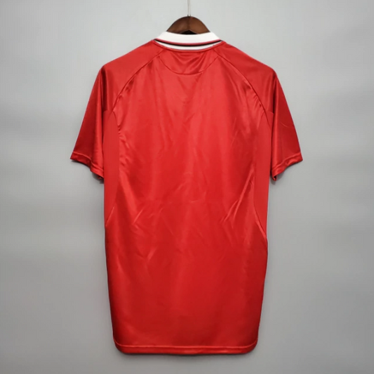 Retro Manchester United 1999/00 Home Shirt