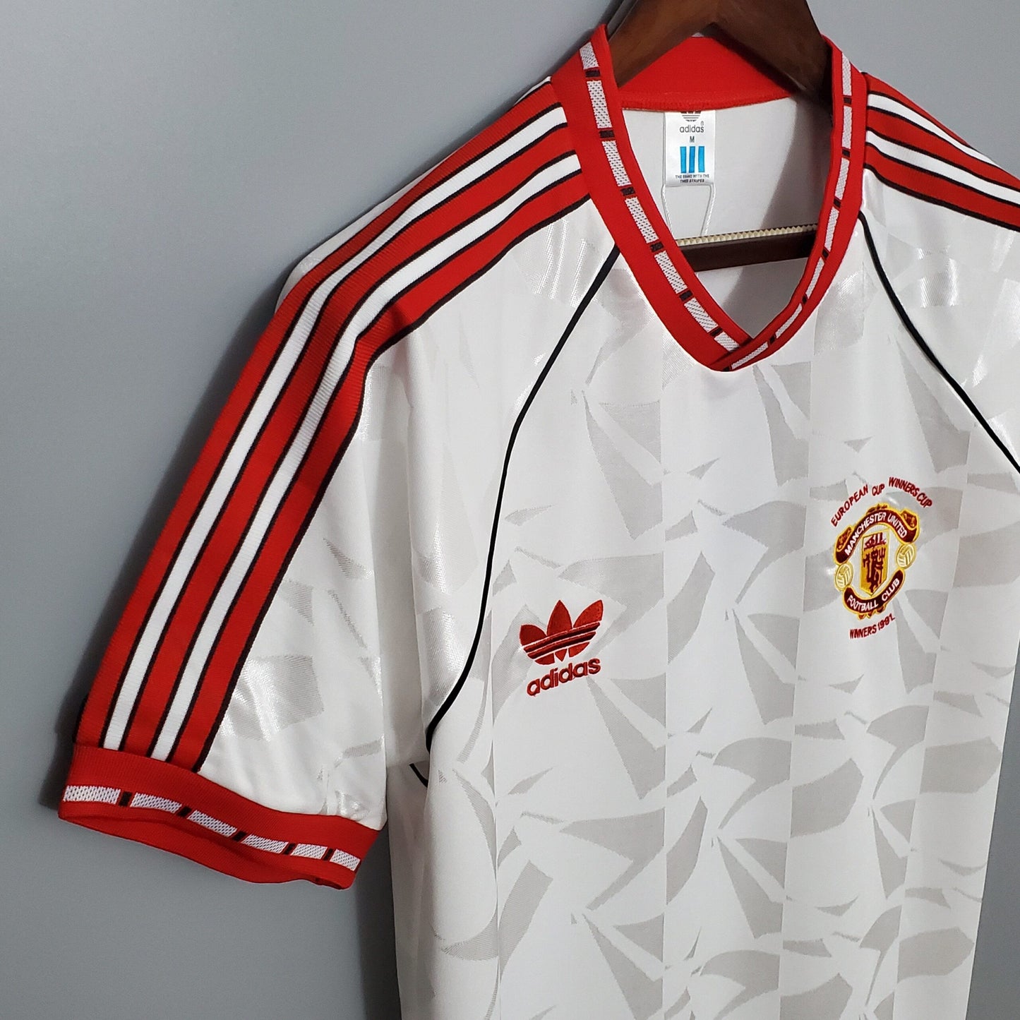 Retro Manchester United 1990/91 Away Shirt