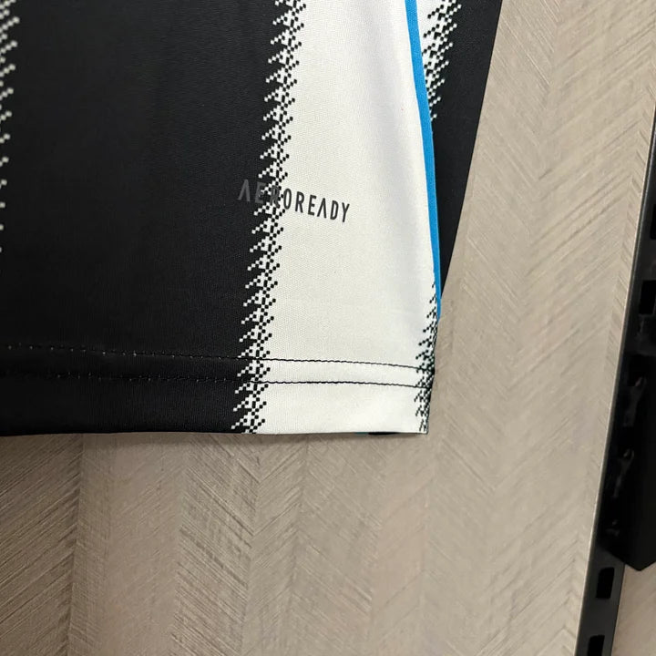 Newcastle United 2025/26 Home Shirt