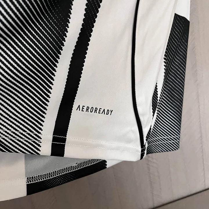 Juventus 2025/26 Home Shirt