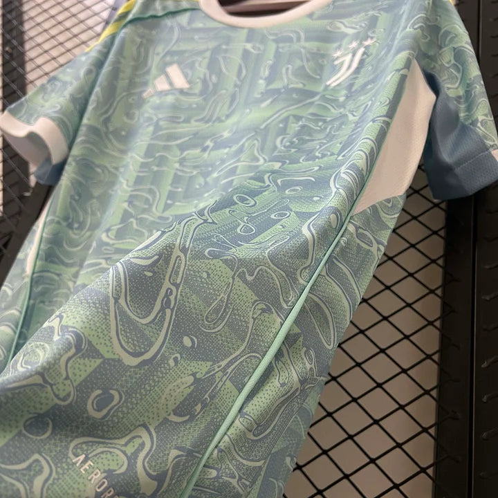 Juventus 2025/26 Away Shirt