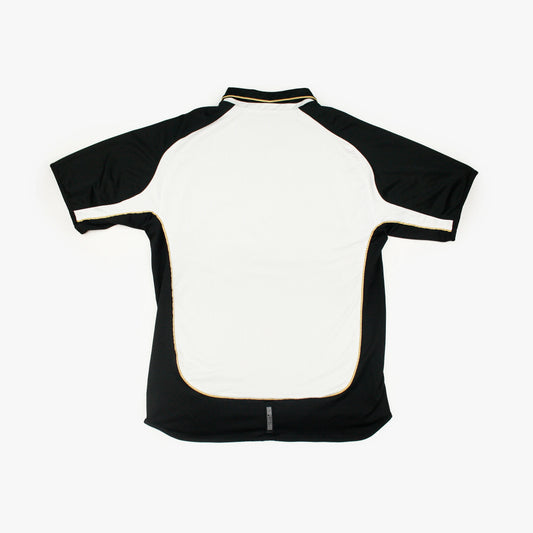 Retro Manchester United 2001/02 Away Shirt