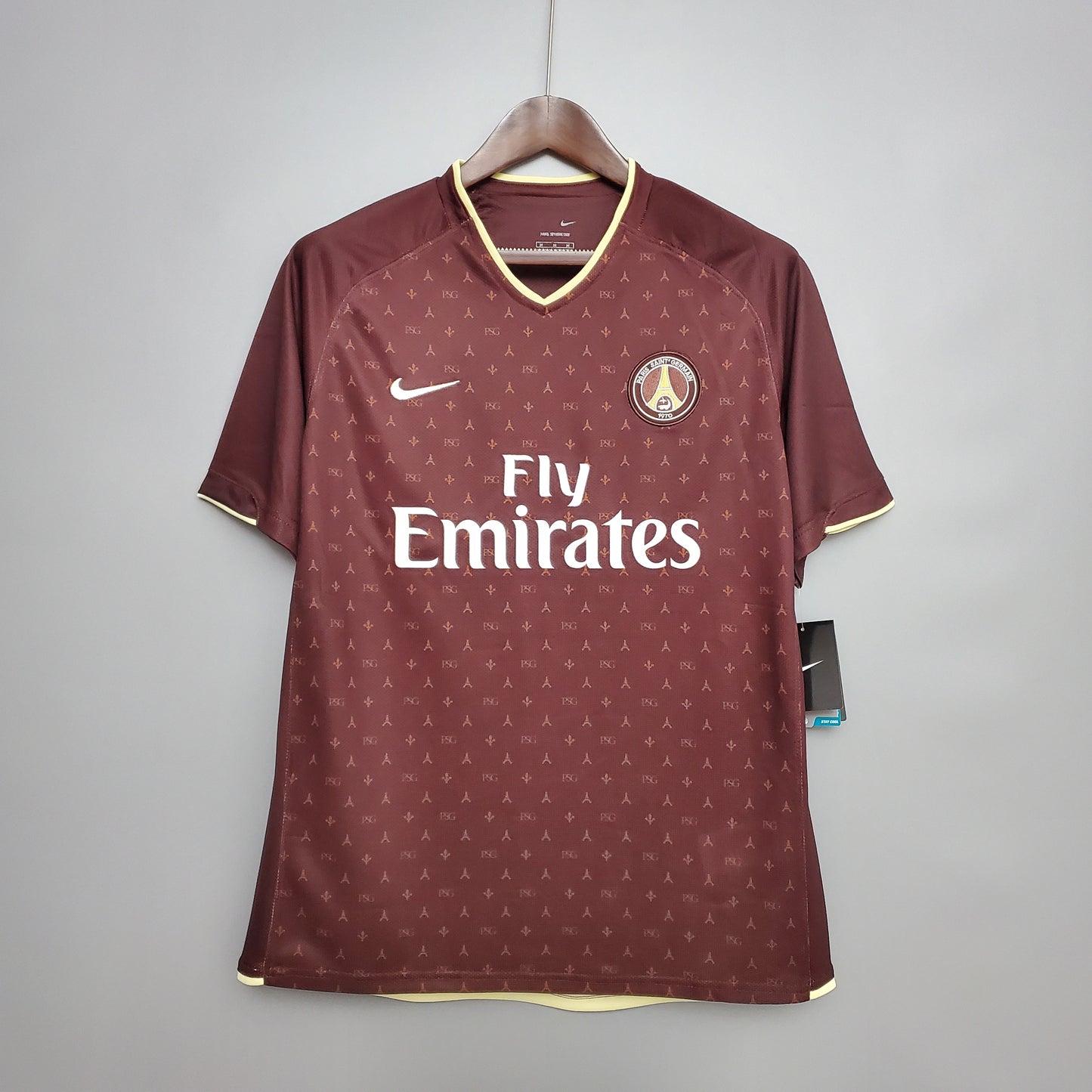 Retro Paris Saint-Germain (PSG) 2006/07 Away Shirt
