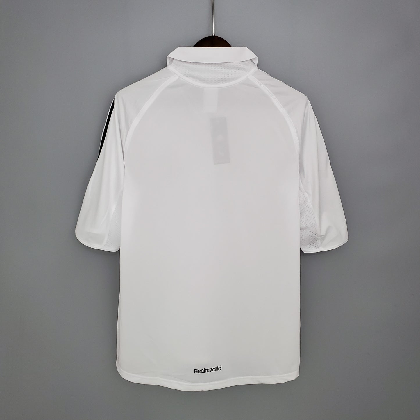 Retro Real Madrid 2005/06 Home Shirt