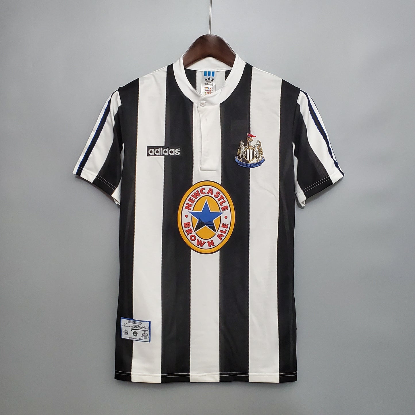 Retro Newcastle United 1995/97 Home Shirt
