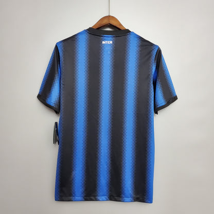 Retro Inter Milan 2010/11 Home Shirt