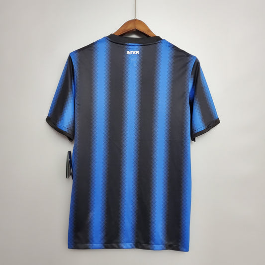 Retro Inter Milan 2010/11 Home Shirt