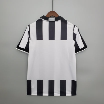 Retro Juventus 2014/15 Home Shirt