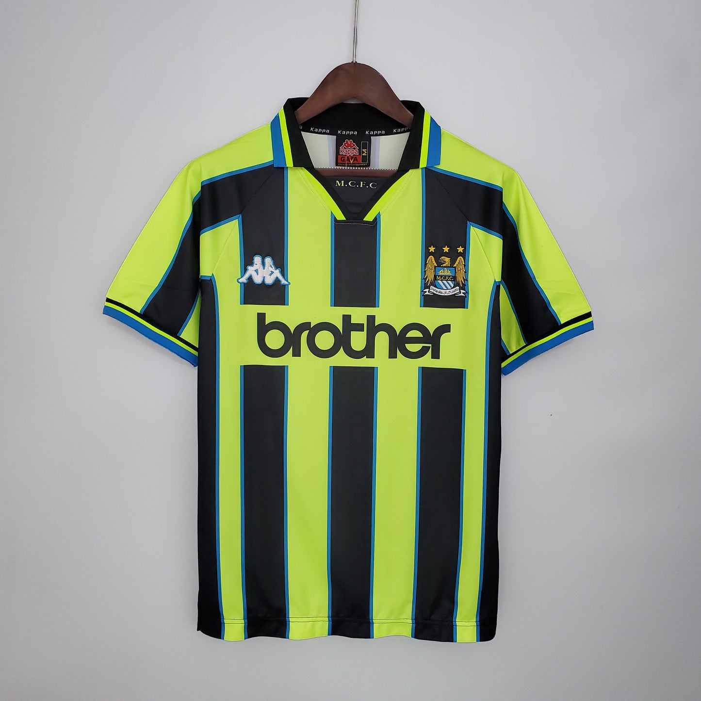 Retro Manchester City 1998/99 Away Shirt