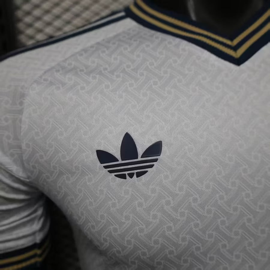 Italy 2026 Away Player Shirt