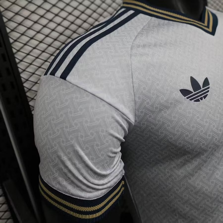 Italy 2026 Away Player Shirt