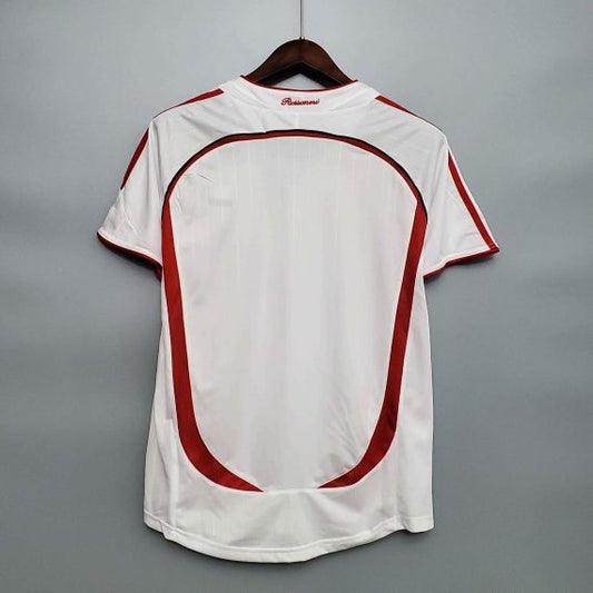 Retro AC Milan 2006/07 Away Shirt