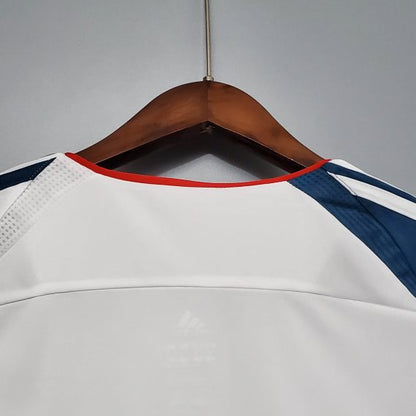 Retro Liverpool 2006/07 Third Shirt