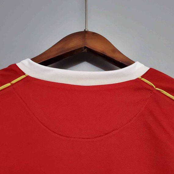 Retro Manchester United 2006/07 Home Shirt
