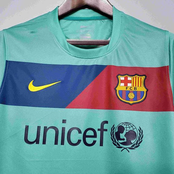Retro Barcelona 2010/11 Away Shirt