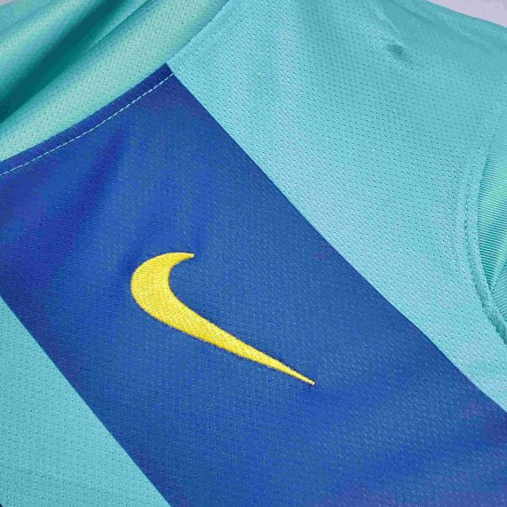 Retro Barcelona 2010/11 Away Shirt