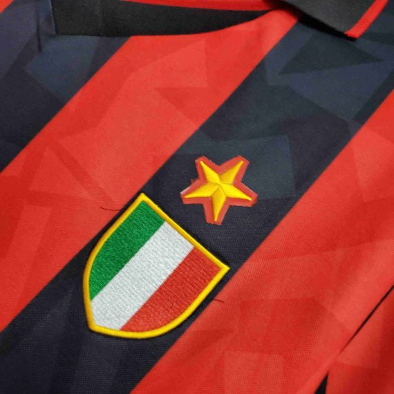 Retro AC Milan 1993/94 Home Shirt