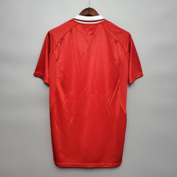 Retro Manchester United 1999/00 Home Shirt