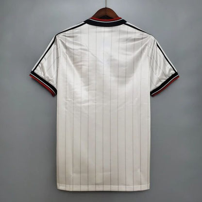 Retro Manchester United 1982/84 Away Shirt