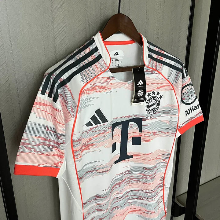 Bayern Munich 2025/26 Away Shirt