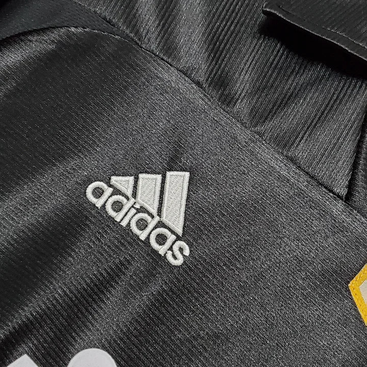 Retro Real Madrid 1999/01 Away Shirt