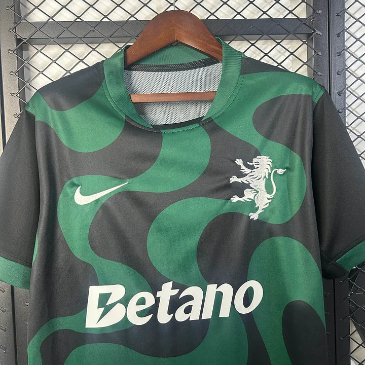 Sporting 2025/26 Away Shirt