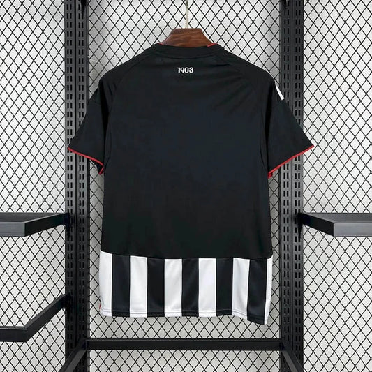 Besiktas 2025/26 Home Shirt