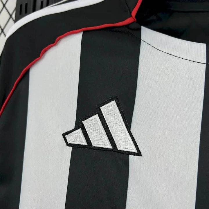 Besiktas 2025/26 Home Shirt