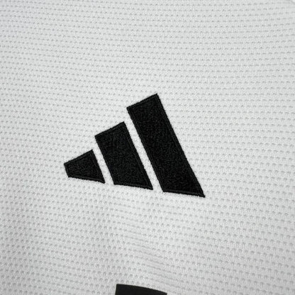 Besiktas 2025/26 Away Shirt