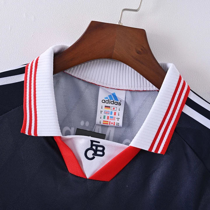 Retro Bayern Munich 1997/98 Home Shirt