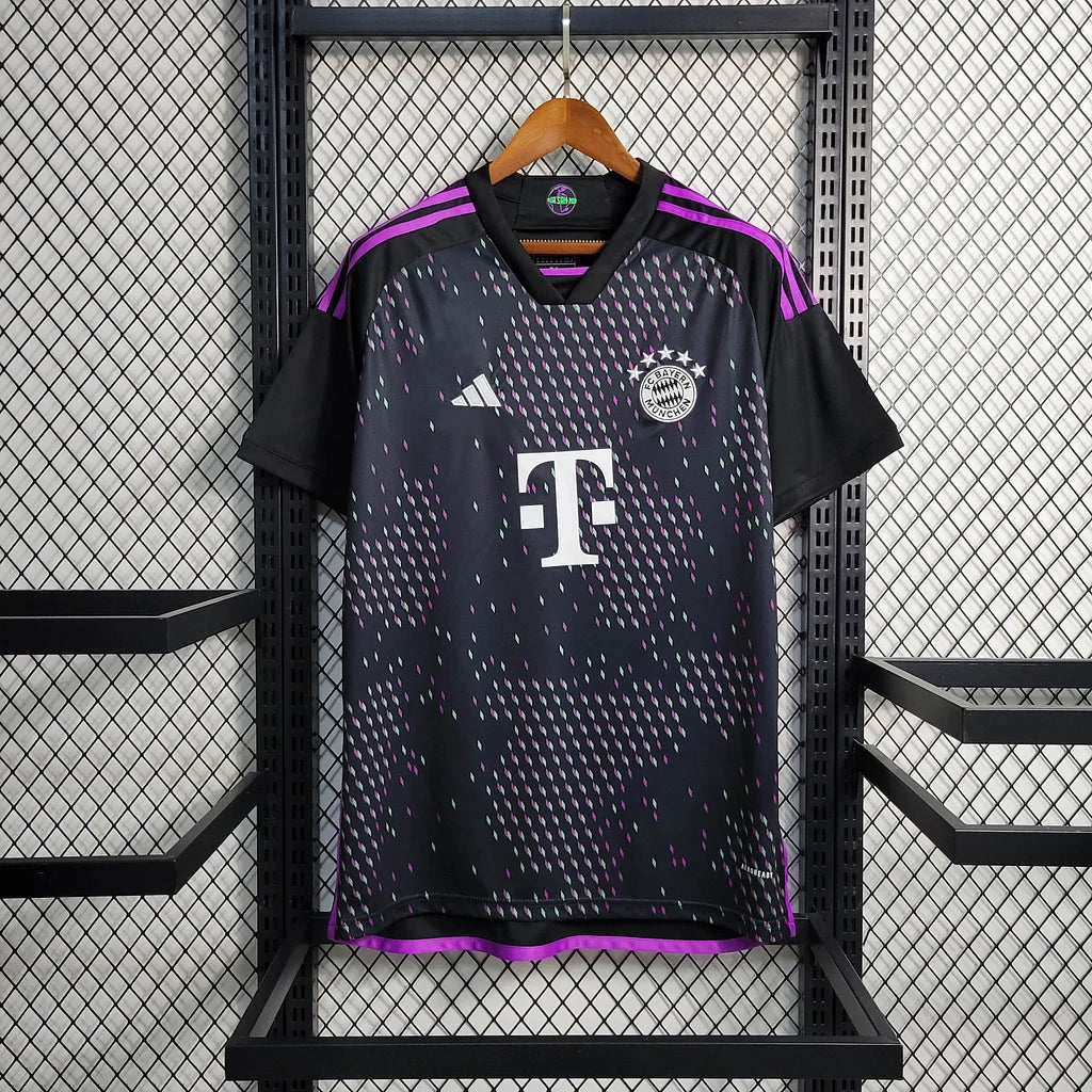 Bayern Munich 2023/24 Away Shirt