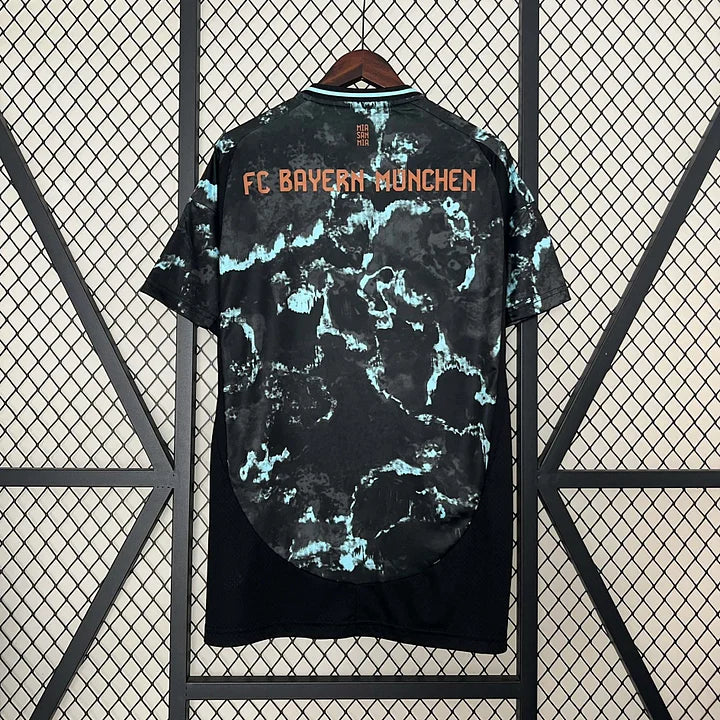Bayern Munich 2024/25 Away Shirt