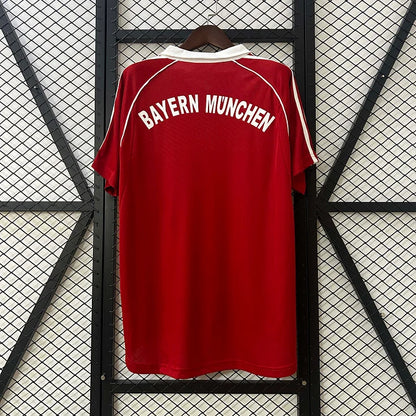 Retro Bayern Munich 2005/06 Home Shirt