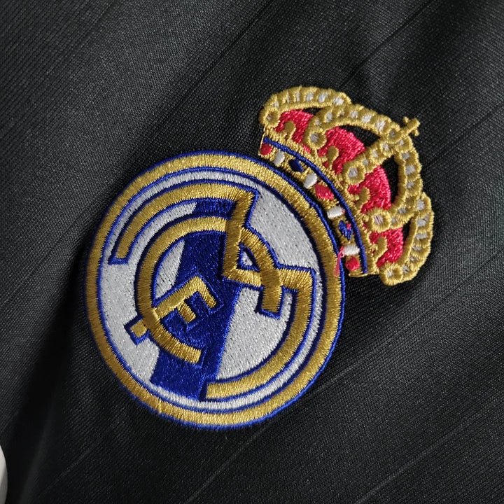 Retro Real Madrid 2006/07 Away Shirt