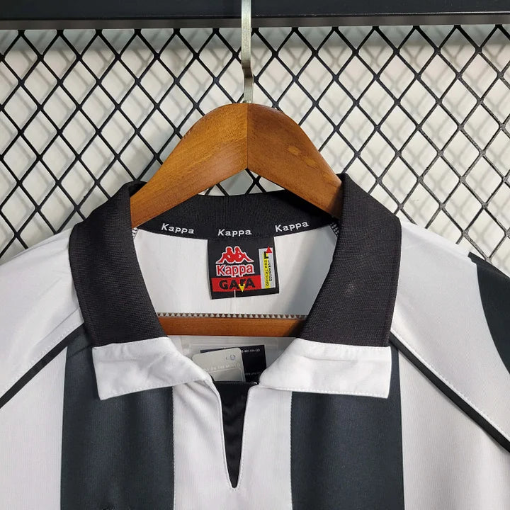 Retro Juventus 1997/98 Home Shirt