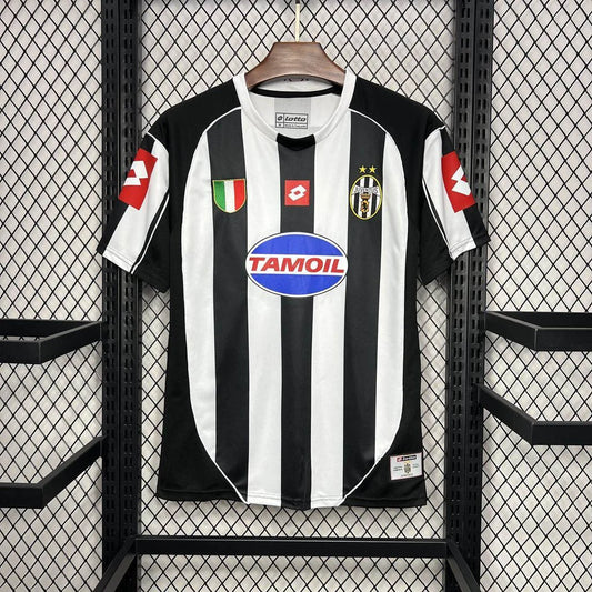 Retro Juventus 2002/03 Home Shirt