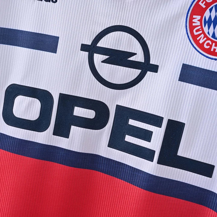 Retro Bayern Munich 1998/00 Away Shirt
