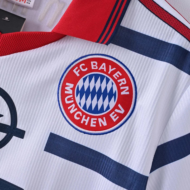 Retro Bayern Munich 1998/00 Away Shirt
