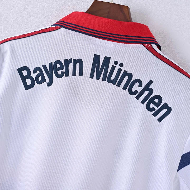 Retro Bayern Munich 1998/00 Away Shirt