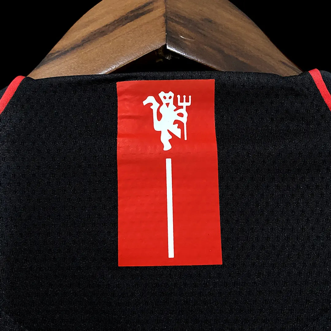 Retro Manchester United 2007/08 Third Shirt